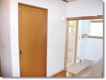 【トイレリフォーム】弘前市U様邸、バリアフリーに配慮したトイレルームの施工例